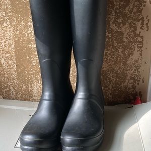 Hunter rain boots size 7
